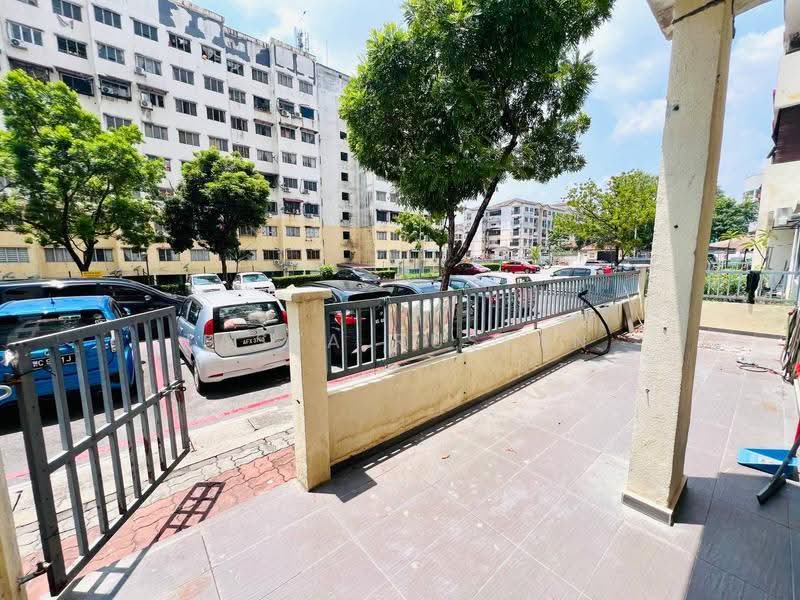 Apartment for Sale at Vista Pinggiran Apartment - Tasya Ruslan - PropertyGuru.com.my