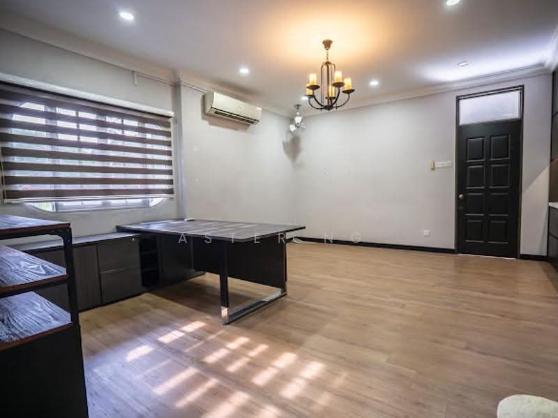 Rumah Berkembar untuk Dijual di Tanjung Tokong (Penang) - Aster Ng - Study - PropertyGuru.com.my