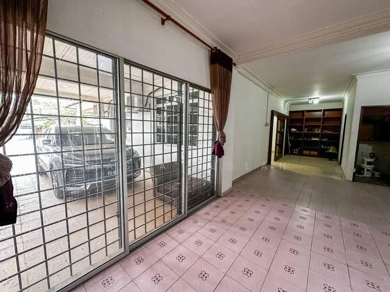 Rumah Berkembar untuk Dijual di Taman Sungai Jelok (Kajang) - Tasya Ruslan - PropertyGuru.com.my