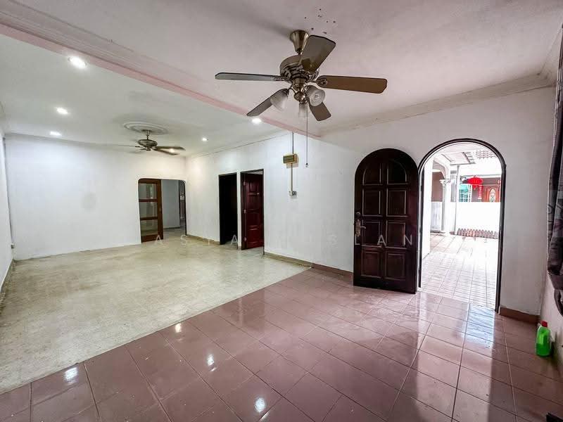 Rumah Berkembar untuk Dijual di Taman Sungai Jelok (Kajang) - Tasya Ruslan - PropertyGuru.com.my