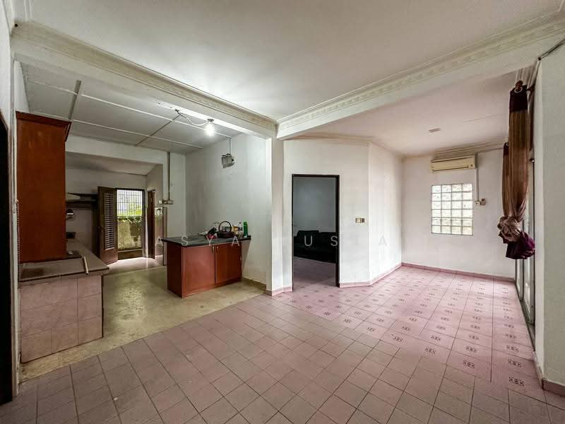 Rumah Berkembar untuk Dijual di Taman Sungai Jelok (Kajang) - Tasya Ruslan - PropertyGuru.com.my