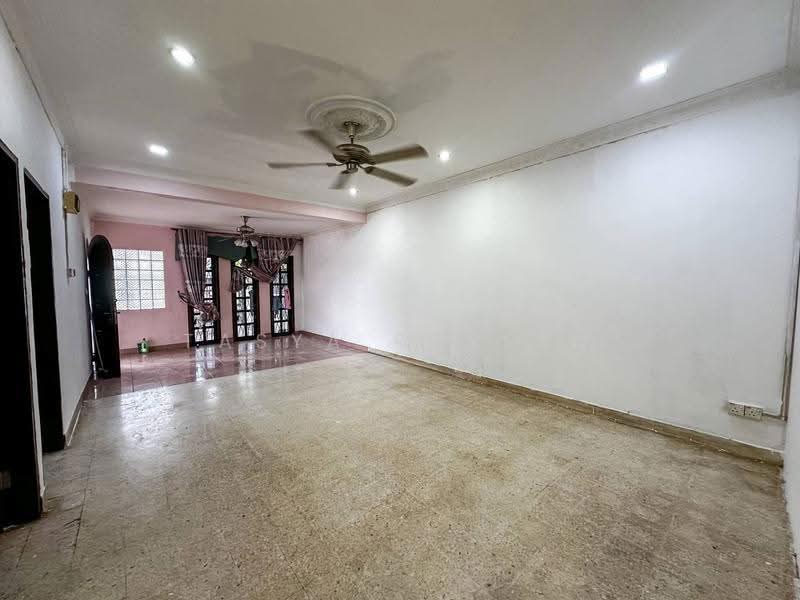 Rumah Berkembar untuk Dijual di Taman Sungai Jelok (Kajang) - Tasya Ruslan - PropertyGuru.com.my