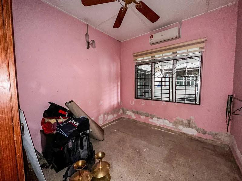 Rumah Berkembar untuk Dijual di Taman Sungai Jelok (Kajang) - Tasya Ruslan - PropertyGuru.com.my