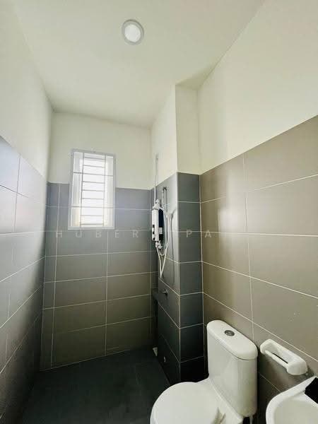 2-storey Terraced House for Rent in Bandar Penawar (Kota Tinggi) - Hubert Pang - Bathroom - PropertyGuru.com.my