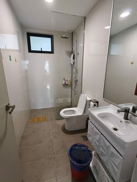Kediaman Servis untuk Disewa di Southkey Mosaic - Tommy Tai - Bathroom - PropertyGuru.com.my