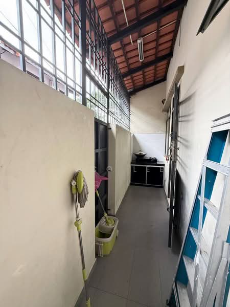 2-storey Terraced House for Sale in Bandar Dato Onn (Tebrau) - Coco Lee - Kitchen - PropertyGuru.com.my