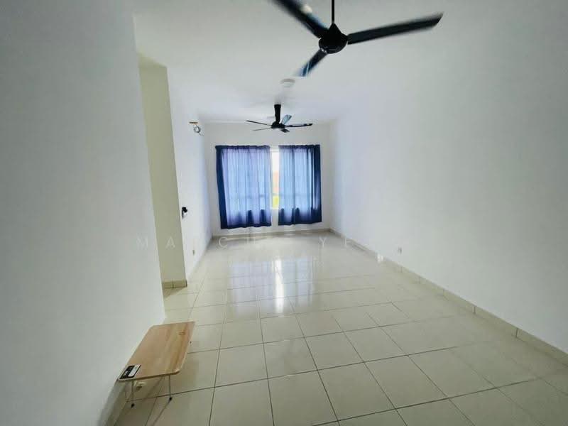 Pangsapuri untuk Disewa di Safira Apartment - Marcus Yeow - Living Room - PropertyGuru.com.my