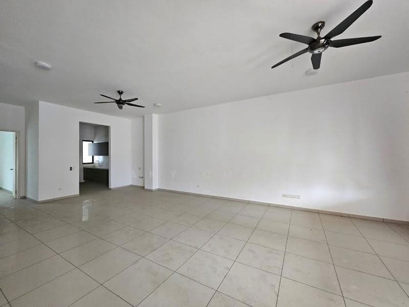 Rumah Teres 2-Tingkat untuk Dijual di Eco Majestic (Semenyih) - Amy Chin - Living Room - PropertyGuru.com.my