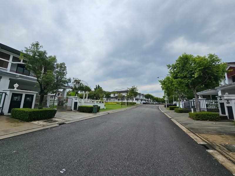 Rumah Teres 2-Tingkat untuk Dijual di Eco Majestic (Semenyih) - Amy Chin - Exterior - PropertyGuru.com.my