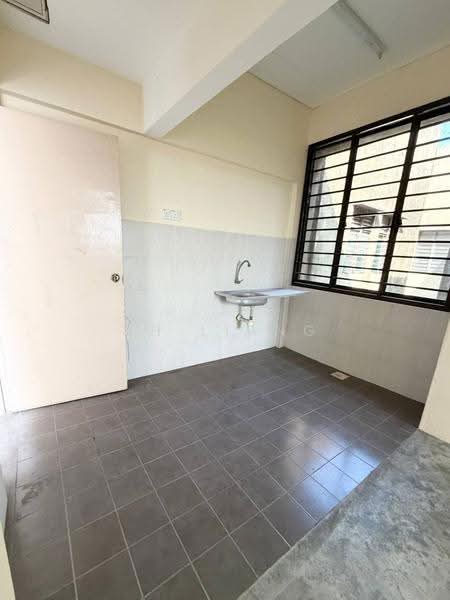 Rumah Teres untuk Dijual di Pekan Nanas (Johor) - Ah Liang - Kitchen - PropertyGuru.com.my