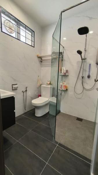 Rumah Berkembar untuk Dijual di Balik Pulau (Penang) - Jack Law - Bathroom - PropertyGuru.com.my