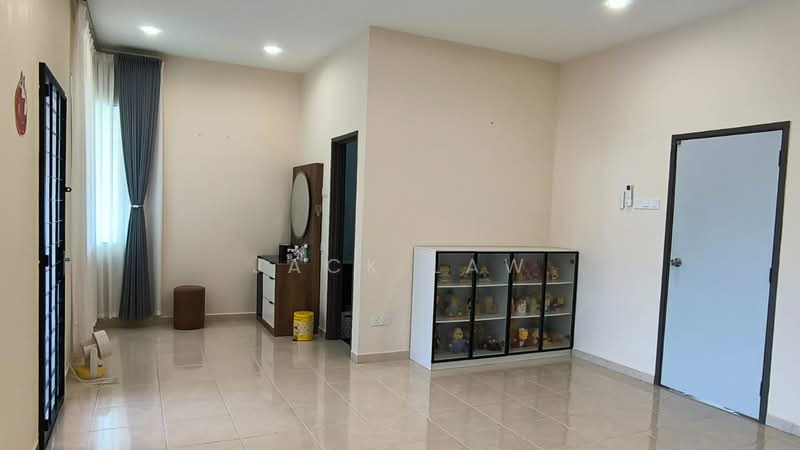 Rumah Berkembar untuk Dijual di Balik Pulau (Penang) - Jack Law - Living Room - PropertyGuru.com.my