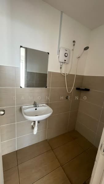 Condominium for Rent at Residensi Gembira 737 - Damon Heng - Bathroom - PropertyGuru.com.my