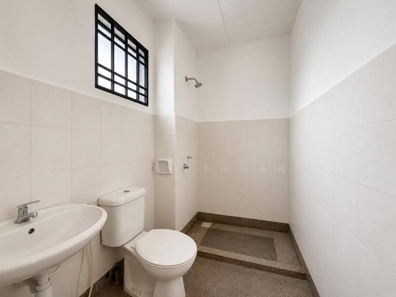 Rumah Teres 2-Tingkat untuk Dijual di Taman Tasik Puchong (Puchong) - Syed Othman - Bathroom - PropertyGuru.com.my