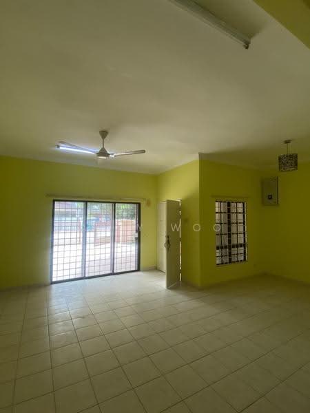 Rumah Teres 2-Tingkat untuk Disewa di Shah Alam (Selangor) - Abby Woo - Living Room - PropertyGuru.com.my