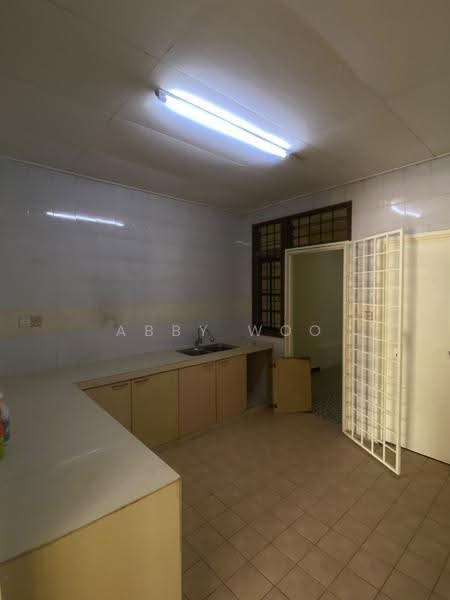 Rumah Teres 2-Tingkat untuk Disewa di Shah Alam (Selangor) - Abby Woo - Kitchen - PropertyGuru.com.my