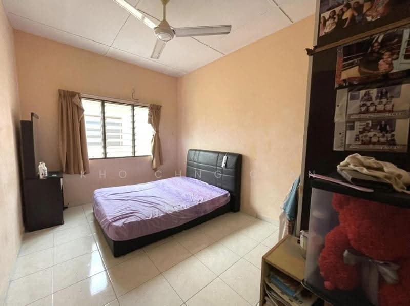 2-storey Terraced House for Rent in Bandar Nusaputra (Puchong) - Kho Chng Guan - Bedroom - PropertyGuru.com.my