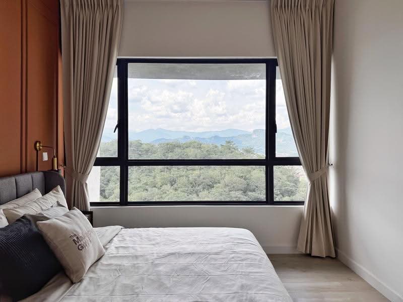 Kondominium untuk Disewa di Quinn Residence - Kim Ling - Master Bedroom - PropertyGuru.com.my