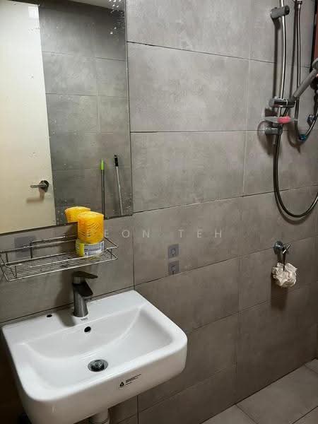 Kediaman Servis untuk Disewa di Savio @ Riana Dutamas - Leon Teh - Bathroom - PropertyGuru.com.my