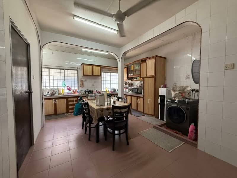 2-storey Terraced House for Sale in Seksyen 7 (Shah Alam) - Amierul Hafizie - Kitchen - PropertyGuru.com.my