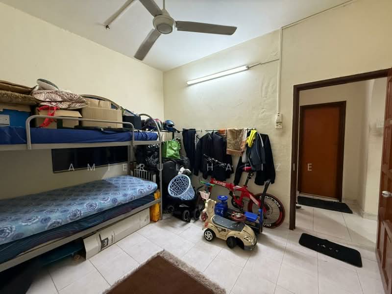 2-storey Terraced House for Sale in Seksyen 7 (Shah Alam) - Amierul Hafizie - Bedroom - PropertyGuru.com.my