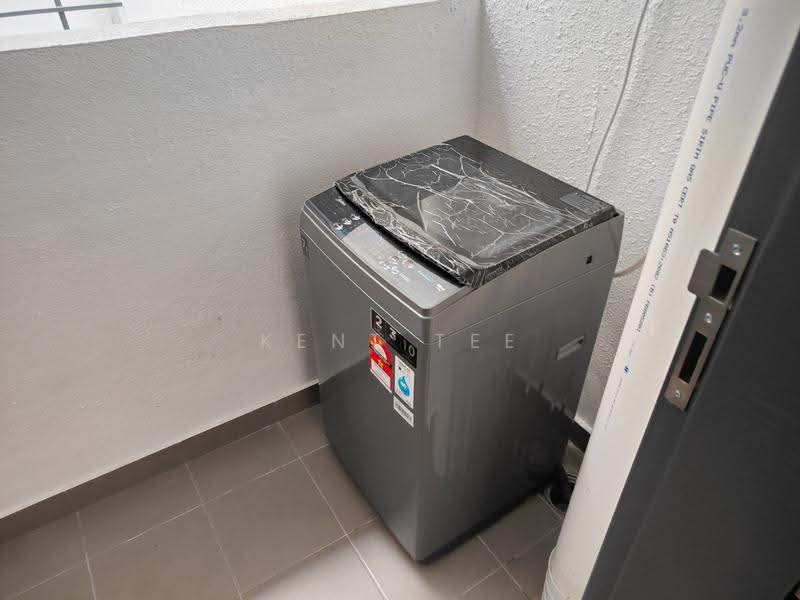 Service Residence for Sale at D'Quince Residences - Kent Tee - Balcony - PropertyGuru.com.my