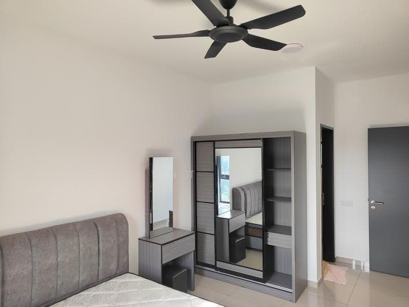 Service Residence for Sale at D'Quince Residences - Kent Tee - Bedroom - PropertyGuru.com.my