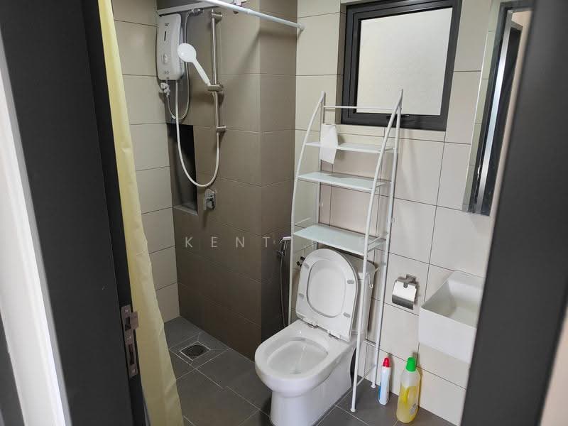 Service Residence for Sale at D'Quince Residences - Kent Tee - Bathroom - PropertyGuru.com.my