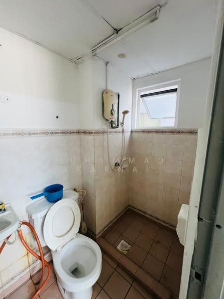 Condominium for Sale at Ketumbar Heights - Muhammad Zulkarnain Nur Salim - Bathroom - PropertyGuru.com.my