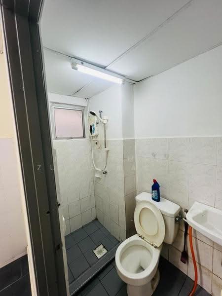 Condominium for Sale at Ketumbar Heights - Muhammad Zulkarnain Nur Salim - Bathroom - PropertyGuru.com.my