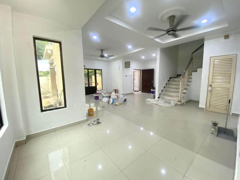 2-storey Terraced House for Rent in Bandar Kinrara Seksyen 9 (Bandar Kinrara) - Kho Chng Guan - Living Room - PropertyGuru.com.my