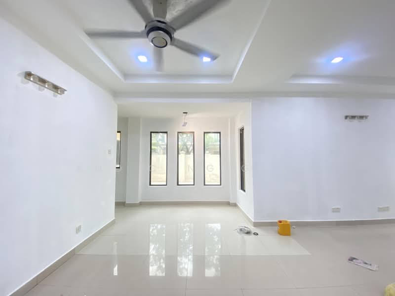 2-storey Terraced House for Rent in Bandar Kinrara Seksyen 9 (Bandar Kinrara) - Kho Chng Guan - Living Room - PropertyGuru.com.my
