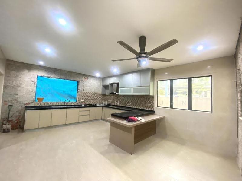 2-storey Terraced House for Rent in Bandar Kinrara Seksyen 9 (Bandar Kinrara) - Kho Chng Guan - Kitchen - PropertyGuru.com.my