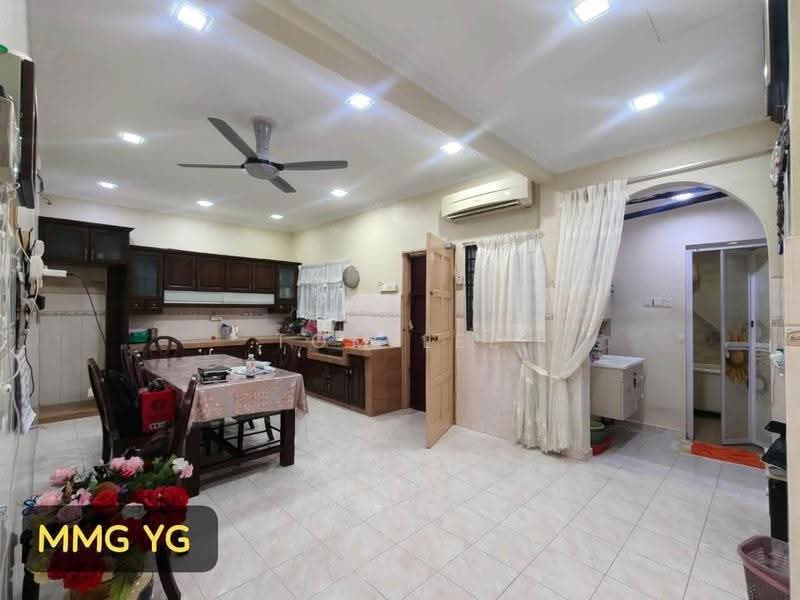 Semi-Detached House for Sale in Taman Teluk Pulai (Klang) - Tom Lee - PropertyGuru.com.my