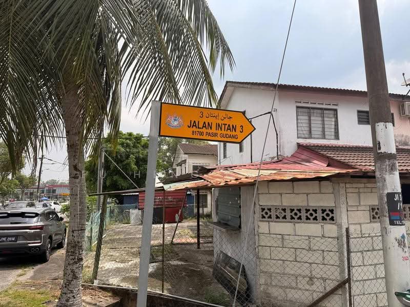 2-storey Terraced House for Sale in Taman Cahaya Masai (Pasir Gudang) - Fu Heng Chong - Exterior - PropertyGuru.com.my