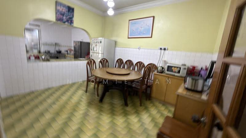 Rumah Berkembar untuk Dijual di Taman Overseas Union (Taman Oug) (Jalan Klang Lama (Old Klang Road)) - Naomie Tan - Kitchen - PropertyGuru.com.my