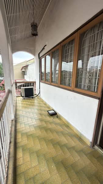 Rumah Berkembar untuk Dijual di Taman Overseas Union (Taman Oug) (Jalan Klang Lama (Old Klang Road)) - Naomie Tan - Balcony - PropertyGuru.com.my
