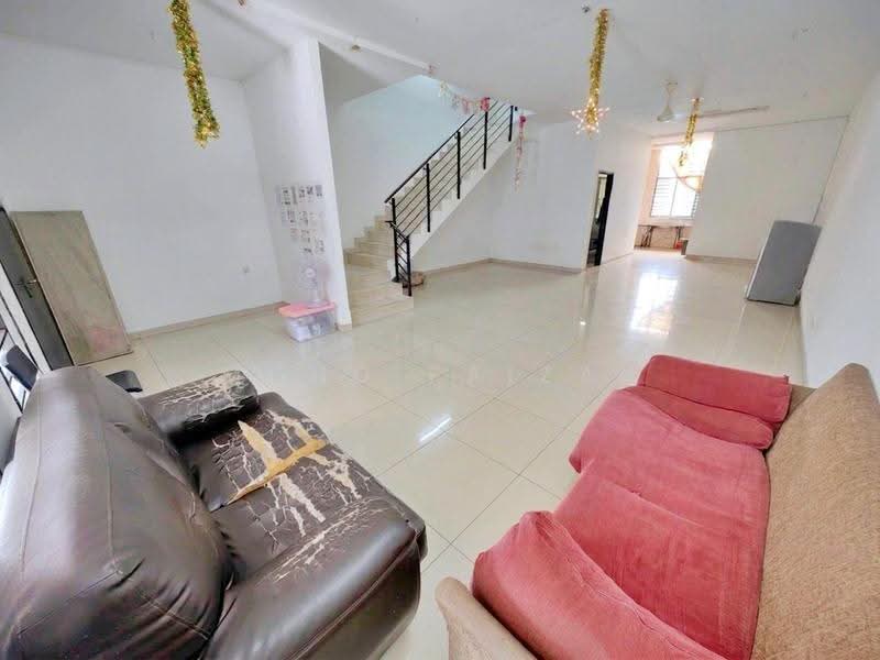 2-storey Terraced House for Sale in Bandar Baru Bangi (Selangor) - Mohd Faizal - Living Room - PropertyGuru.com.my