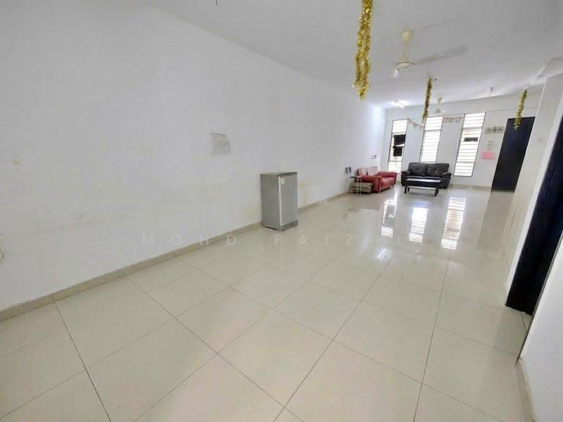 2-storey Terraced House for Sale in Bandar Baru Bangi (Selangor) - Mohd Faizal - Living Room - PropertyGuru.com.my