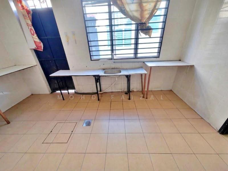 2-storey Terraced House for Sale in Bandar Baru Bangi (Selangor) - Mohd Faizal - Kitchen - PropertyGuru.com.my