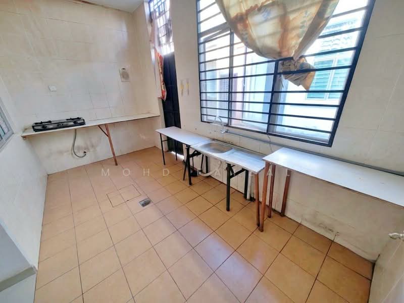 2-storey Terraced House for Sale in Bandar Baru Bangi (Selangor) - Mohd Faizal - Kitchen - PropertyGuru.com.my