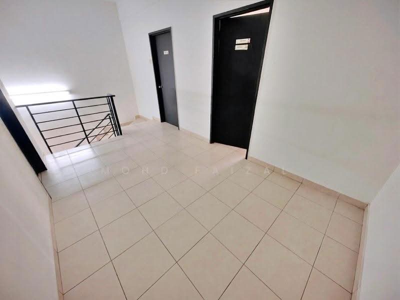 2-storey Terraced House for Sale in Bandar Baru Bangi (Selangor) - Mohd Faizal - Corridor - PropertyGuru.com.my