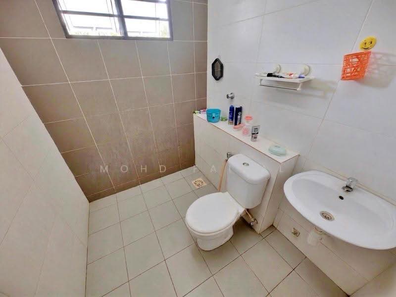 2-storey Terraced House for Sale in Bandar Baru Bangi (Selangor) - Mohd Faizal - Bathroom - PropertyGuru.com.my