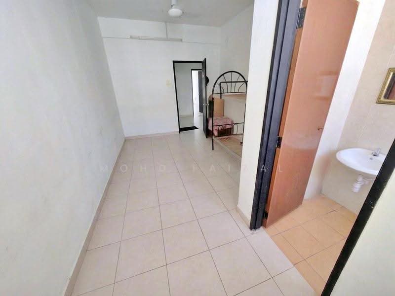 2-storey Terraced House for Sale in Bandar Baru Bangi (Selangor) - Mohd Faizal - Bedroom - PropertyGuru.com.my