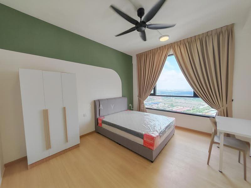 Kediaman Servis untuk Disewa di BeCentral @ i-City - Ray Lee - Bedroom - PropertyGuru.com.my