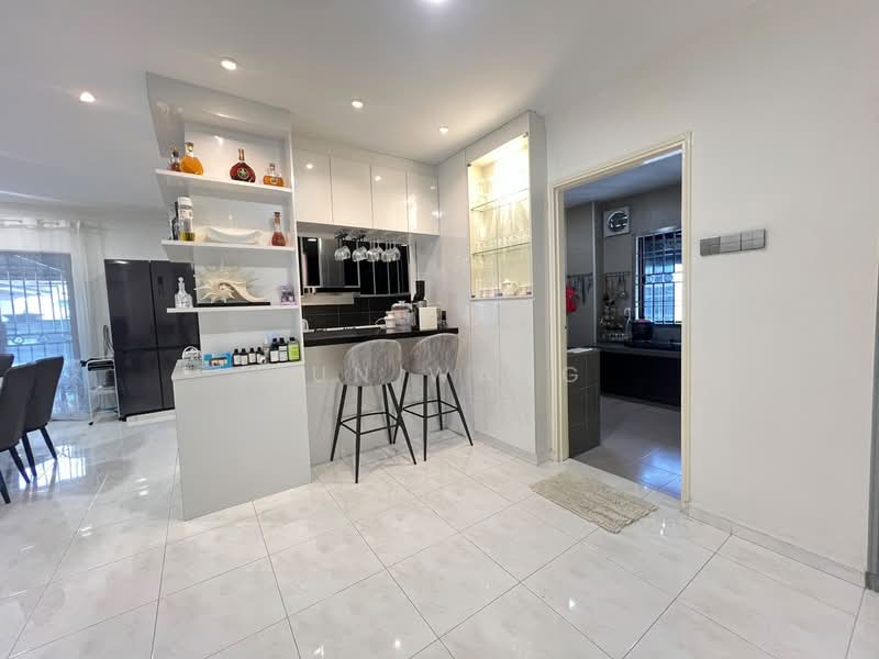 1-storey Terraced House for Sale in Taman Molek (Johor Bahru) - Jun Wang - Kitchen - PropertyGuru.com.my