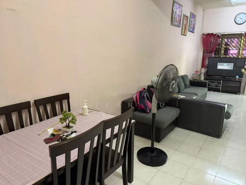 Rumah Teres 1-Tingkat untuk Dijual di Kulai (Johor) - Stefan Yu - Living Room - PropertyGuru.com.my