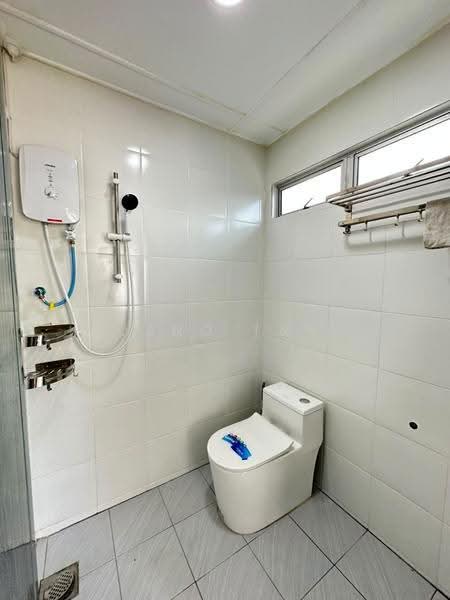 Semi-Detached House for Rent in Kuching (Sarawak) - Jeno Tan - Bathroom - PropertyGuru.com.my