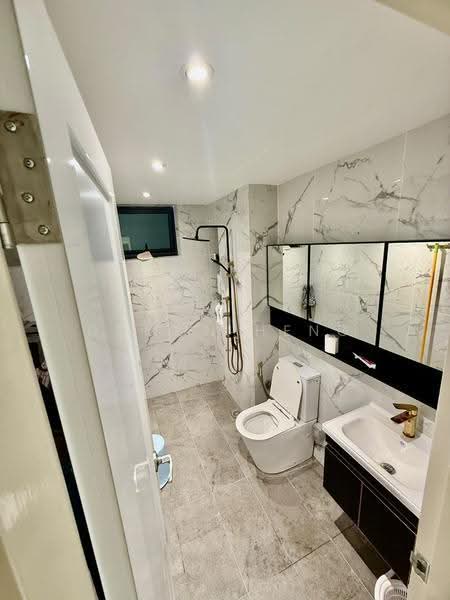 Apartment for Rent at V Residence Suites @ Sunway Velocity - Damon Heng - Bathroom - PropertyGuru.com.my
