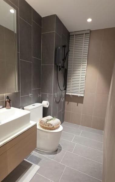 Kediaman Servis untuk Dijual di Han-Ya Wahyu - Chester Lim - Bathroom - PropertyGuru.com.my